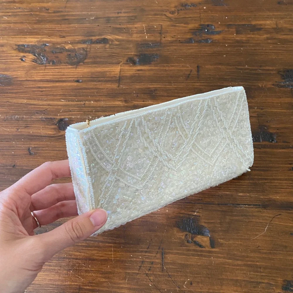 La Regale Small White Beaded Sequined Chevron Zip Clutch Bag Made in Japan